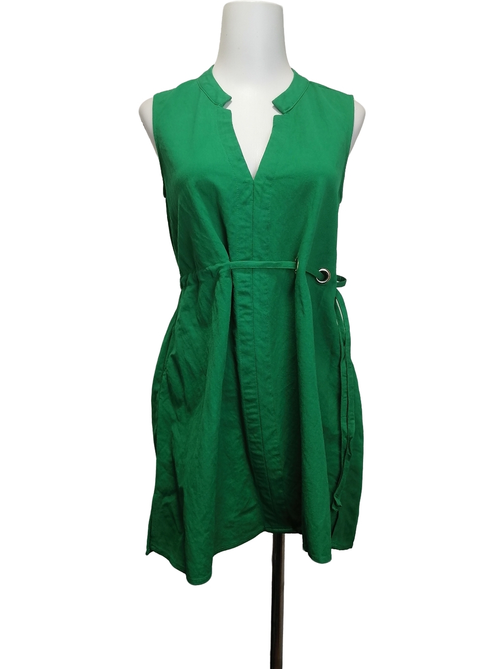 💚💚💚 Sleeveless Green Tie-Waist Dress with Grommet Detail by IEF